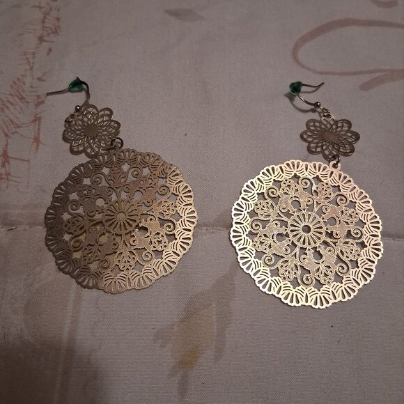 STUNNING EARRINGS - Picture 1 of 1